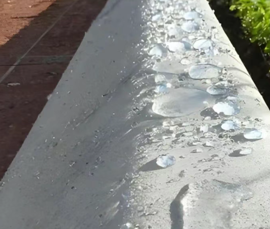 哈尔滨硅烷浸渍涂料在混凝土保护中的应用